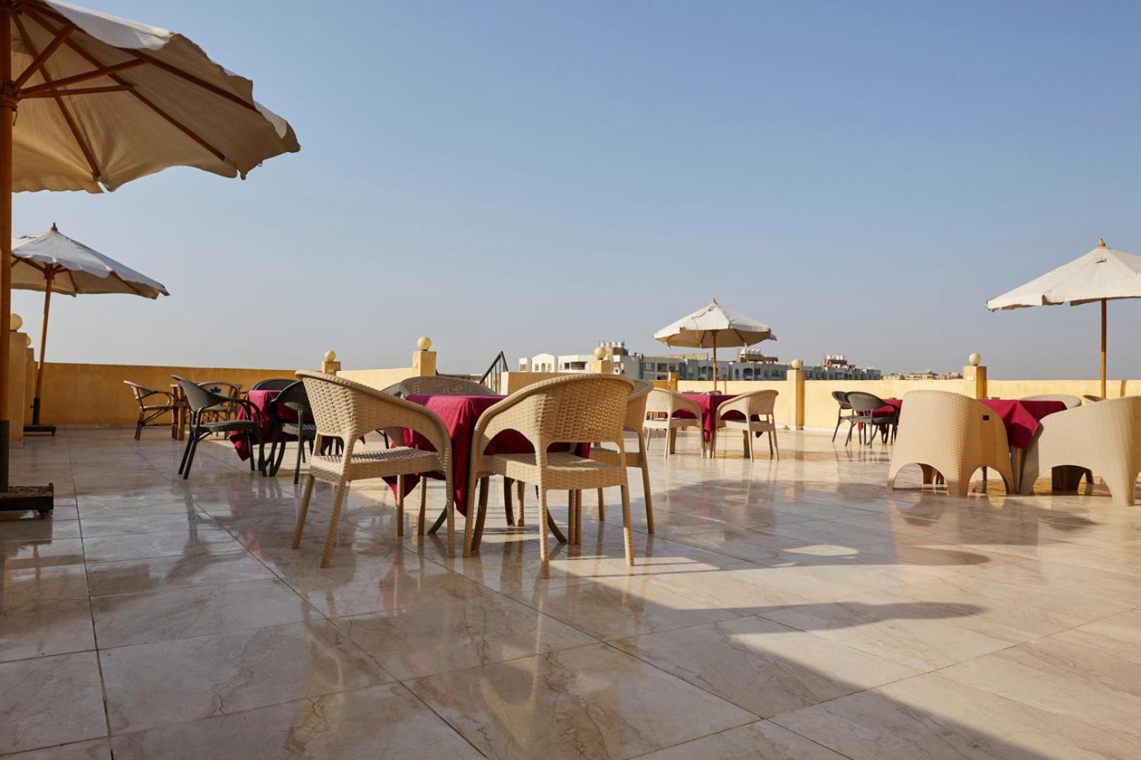 Grand Pyramid View Hotel Kafret el-Gabal Екстериор снимка