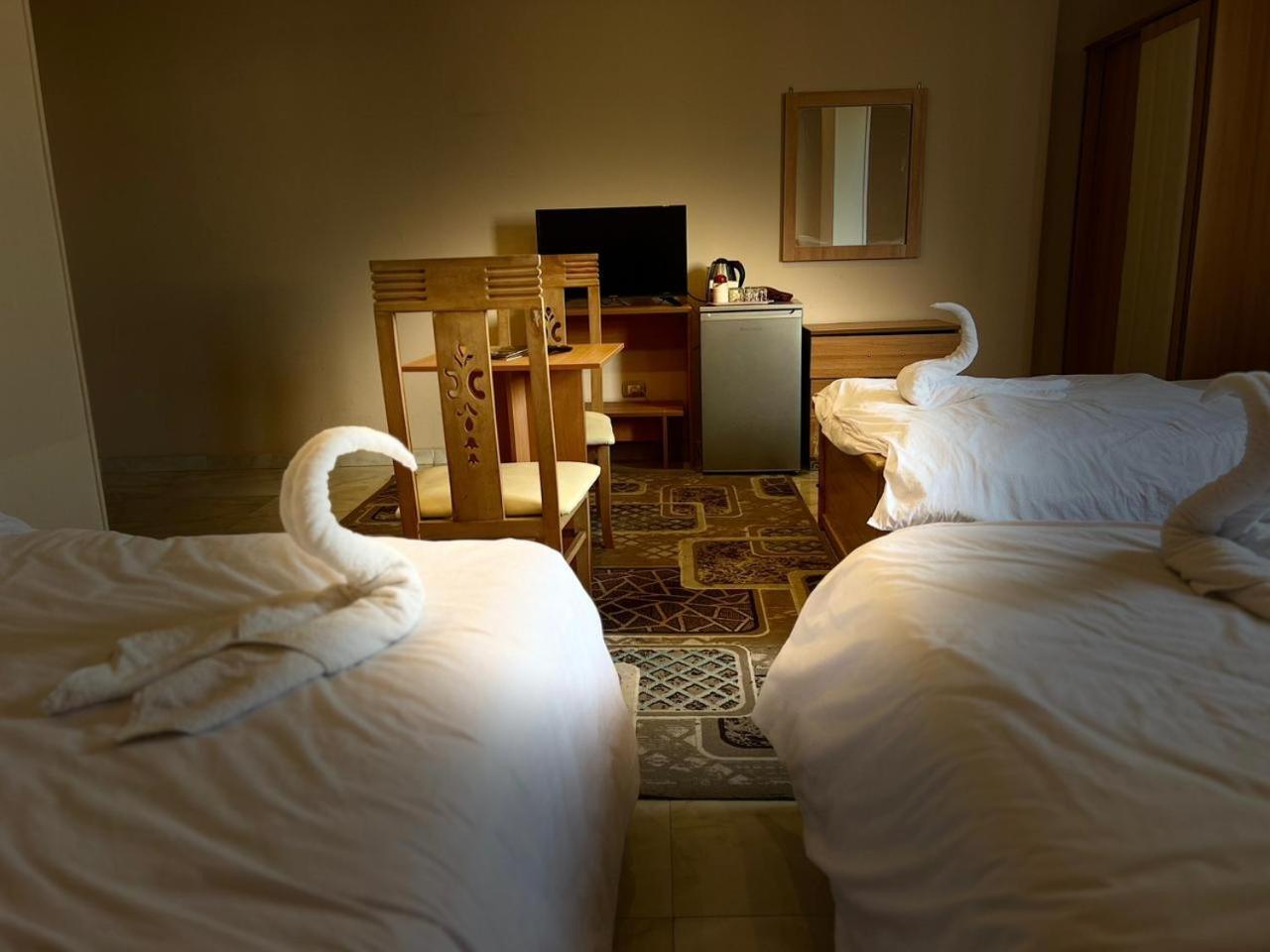 Grand Pyramid View Hotel Kafret el-Gabal Екстериор снимка