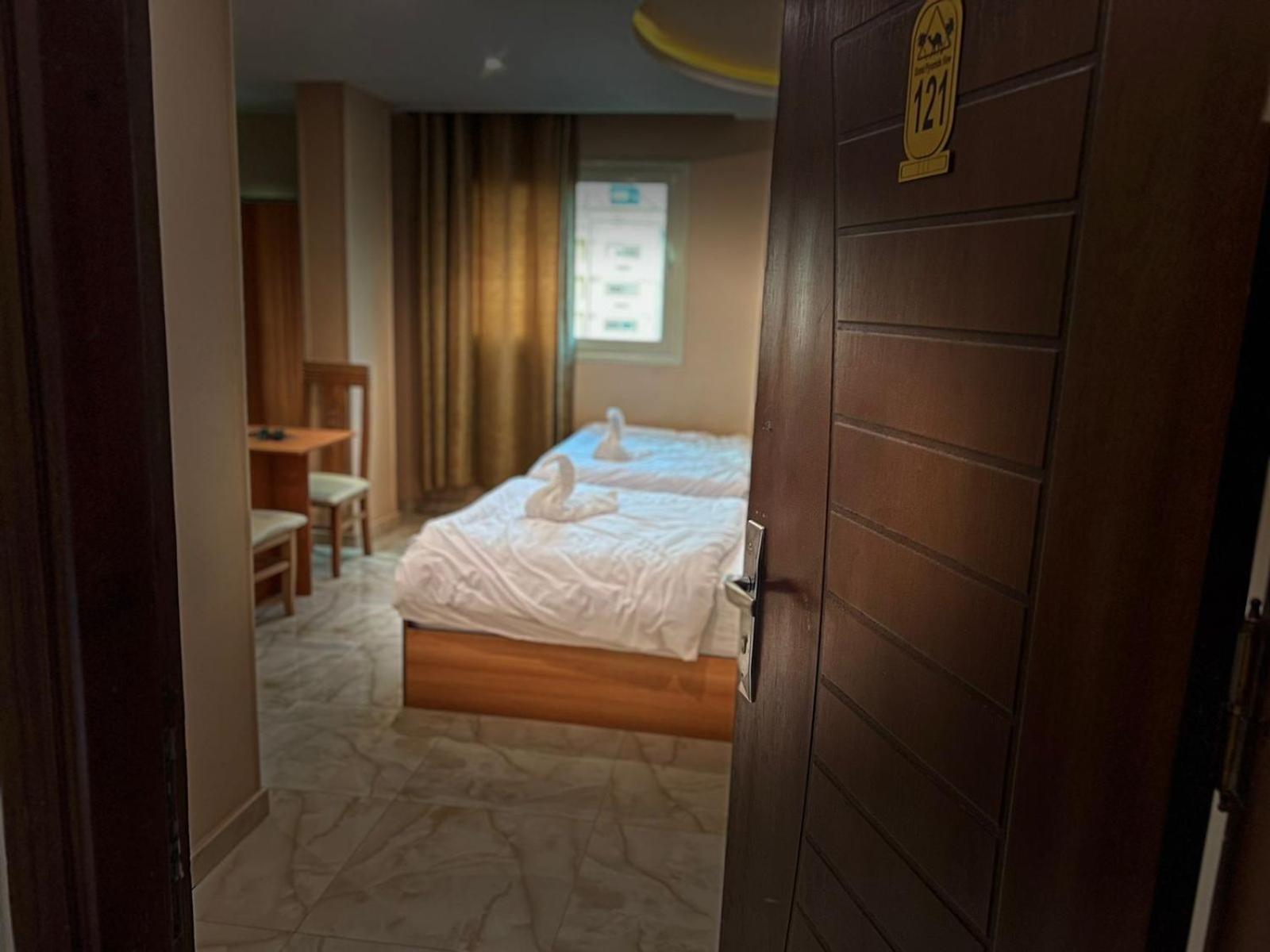 Grand Pyramid View Hotel Kafret el-Gabal Екстериор снимка