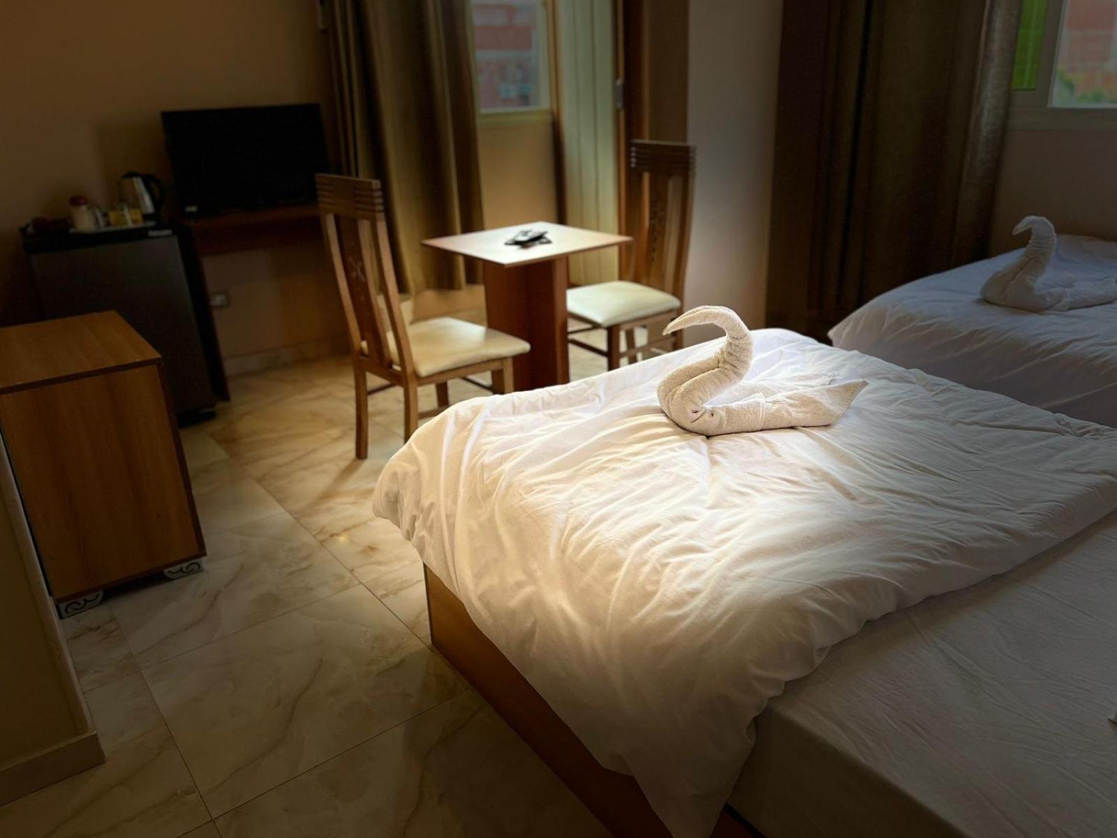 Grand Pyramid View Hotel Kafret el-Gabal Екстериор снимка